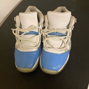 Jordan 11 low Size 7. for the low